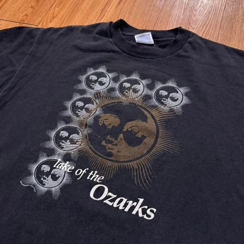 Lake of the Ozarks Men's Shirt Vintage 90s Tourist Destination Moon Sign XL‎